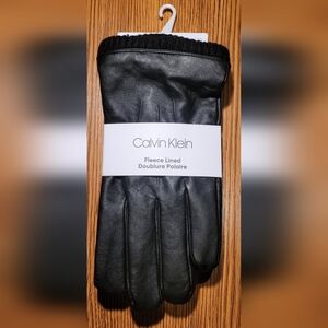 CALVIN KLEIN FAUX FUR TOUCH SCREEN New